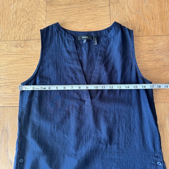 Theory XS Sleeveless Button Popover Airy Cotton Blouse Navy Semi Sheer V Neck - Picture 6 of 7